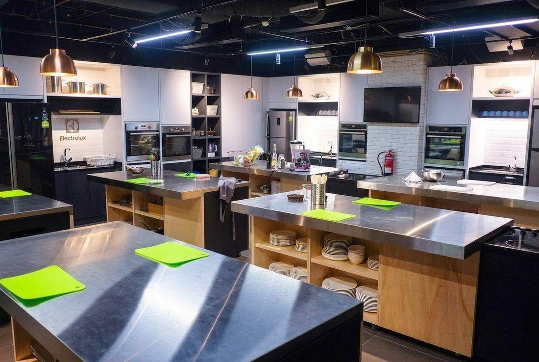 The D'Open Kitchen professional cooking studio